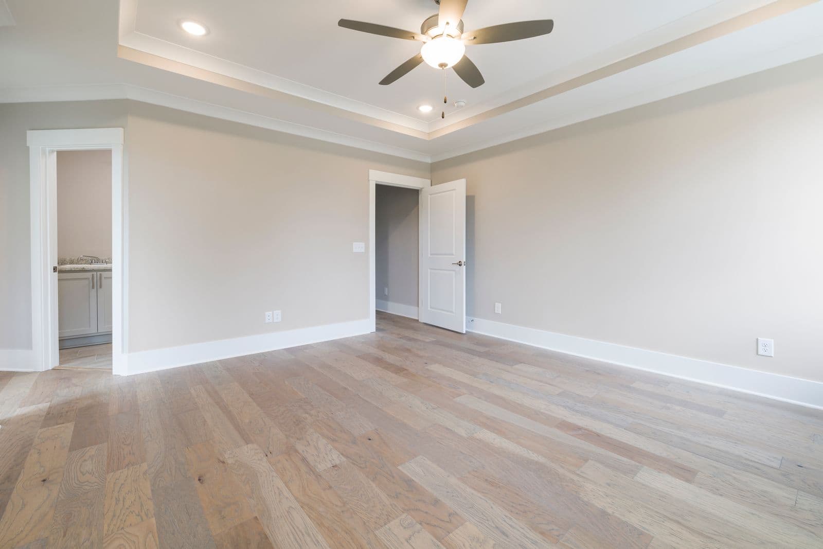 Skirtings